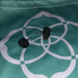 Kendra Scott Tessa gunmetal studs in black drusy